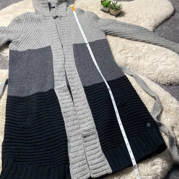 EMU Australia Wool Sweater Open Cardigan Long Color Block Black Gray Size Medium - Picture 11 of 13